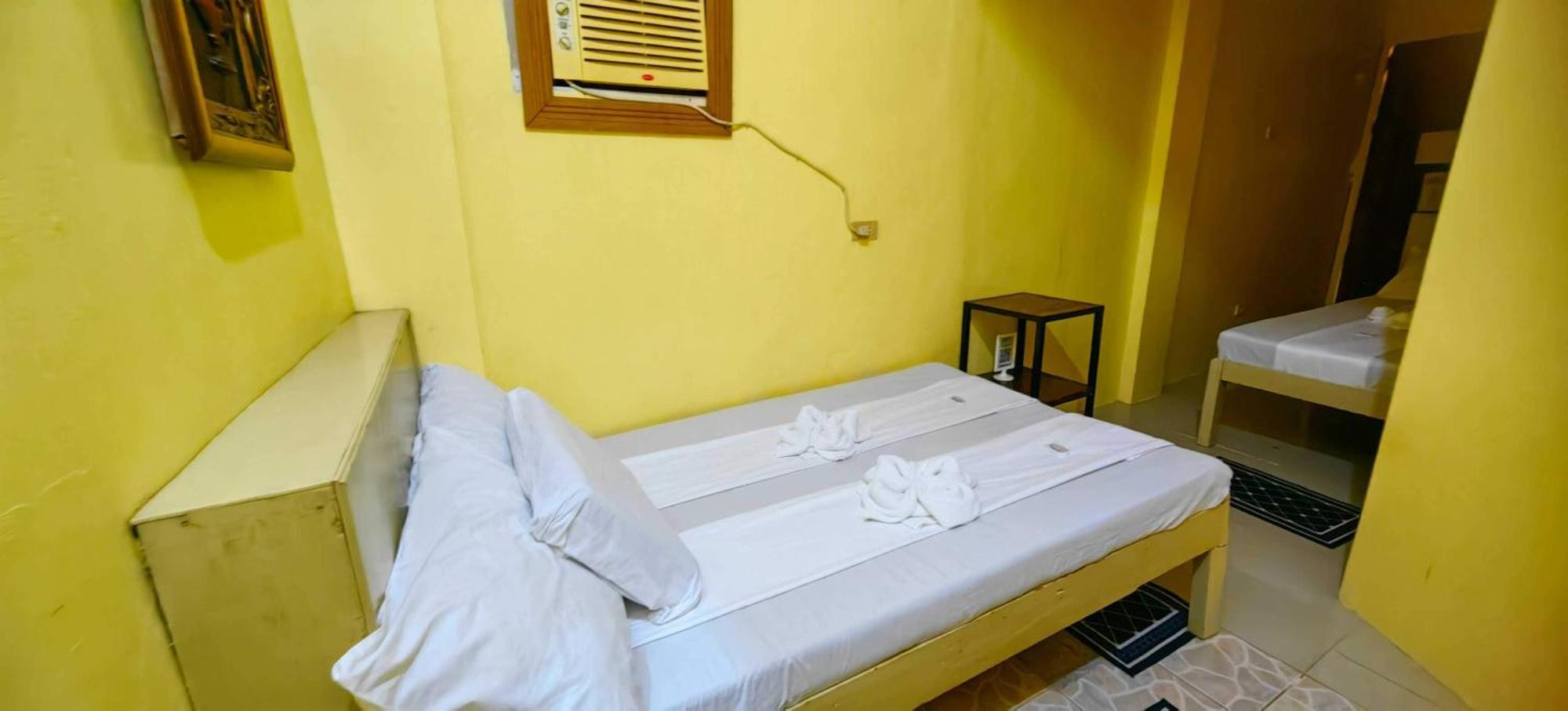 Las Residencias Bed And Breakfast Puerto Princesa Luaran gambar