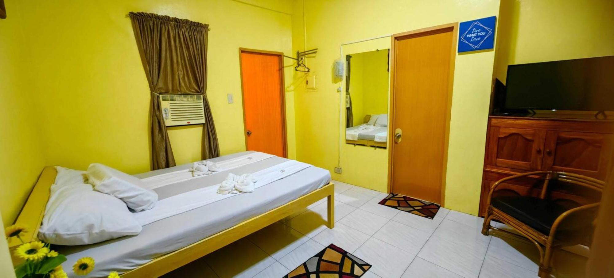 Las Residencias Bed And Breakfast Puerto Princesa Luaran gambar