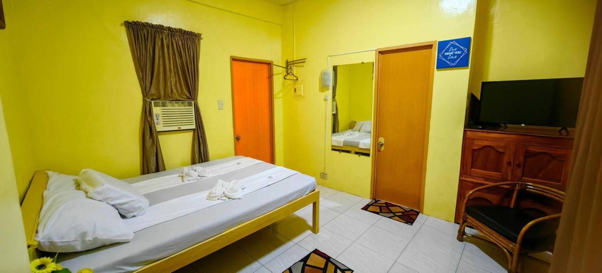 Las Residencias Bed And Breakfast Puerto Princesa Luaran gambar