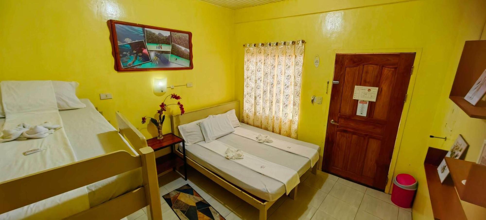 Las Residencias Bed And Breakfast Puerto Princesa Luaran gambar
