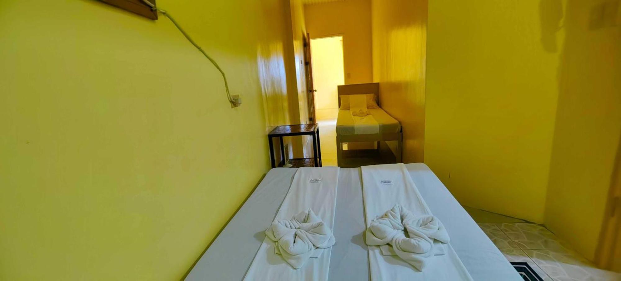 Las Residencias Bed And Breakfast Puerto Princesa Luaran gambar