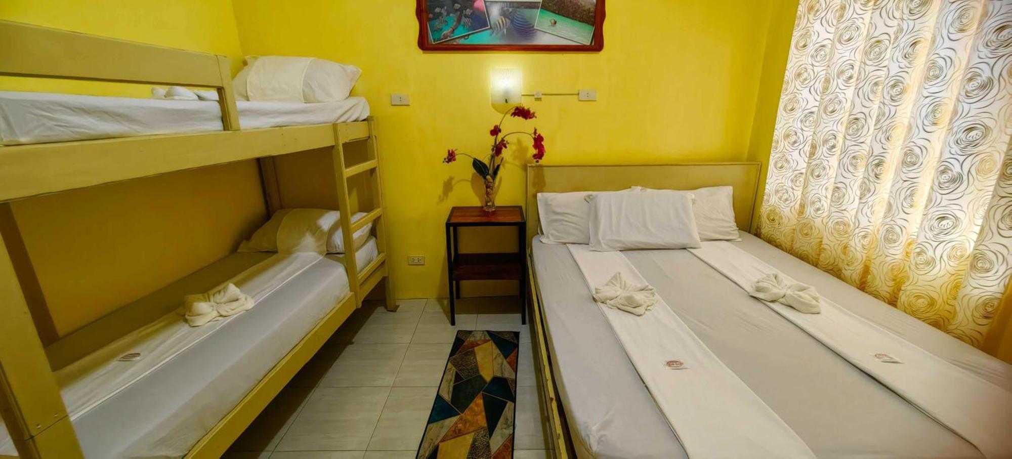 Las Residencias Bed And Breakfast Puerto Princesa Luaran gambar