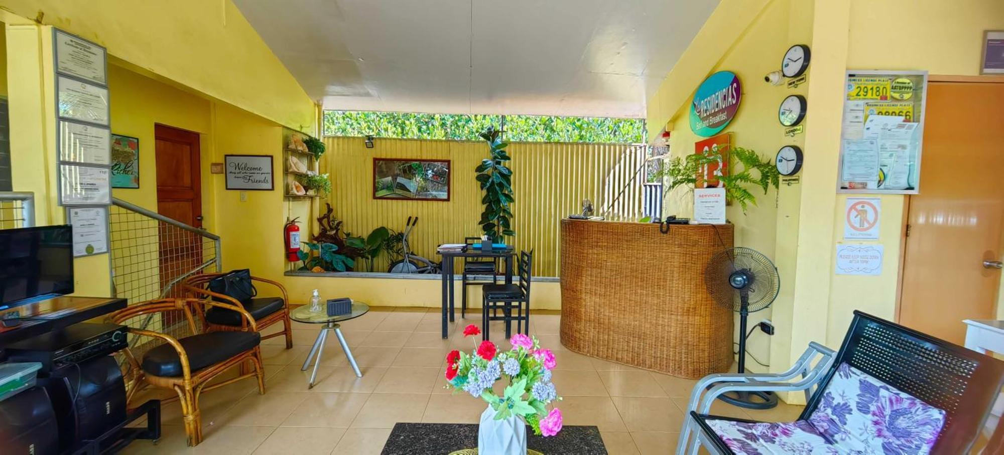 Las Residencias Bed And Breakfast Puerto Princesa Luaran gambar